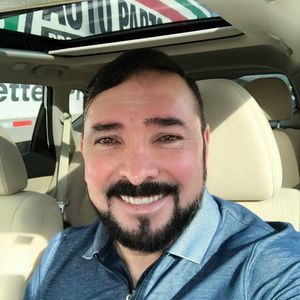 Meet your Posher, Felipe